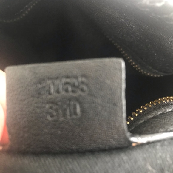 Barely used. Exterior leather is clean.Liner clean - Picture 2 of 7